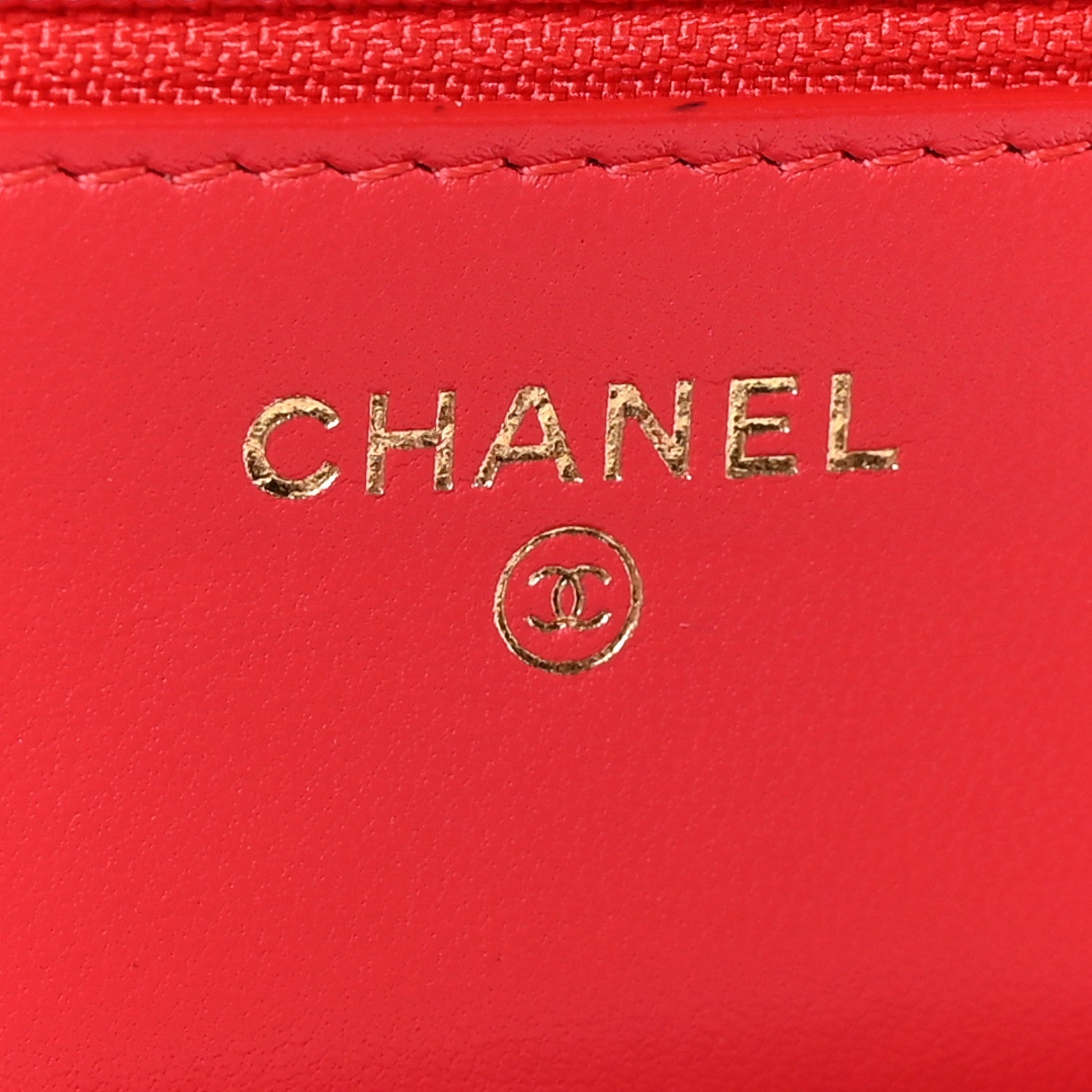 Lambskin Quilted CC Pearl Crush Wallet on Chain WOC Red