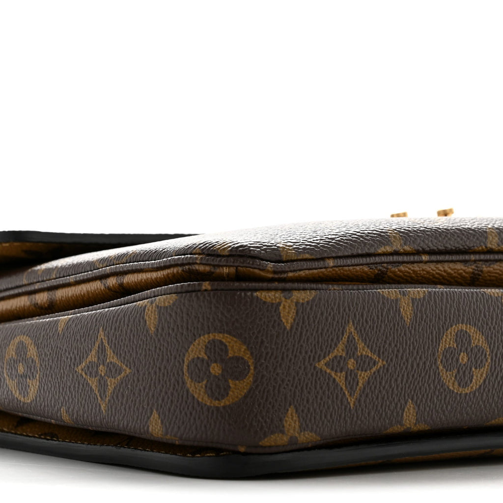 Reverse Monogram Pochette Metis