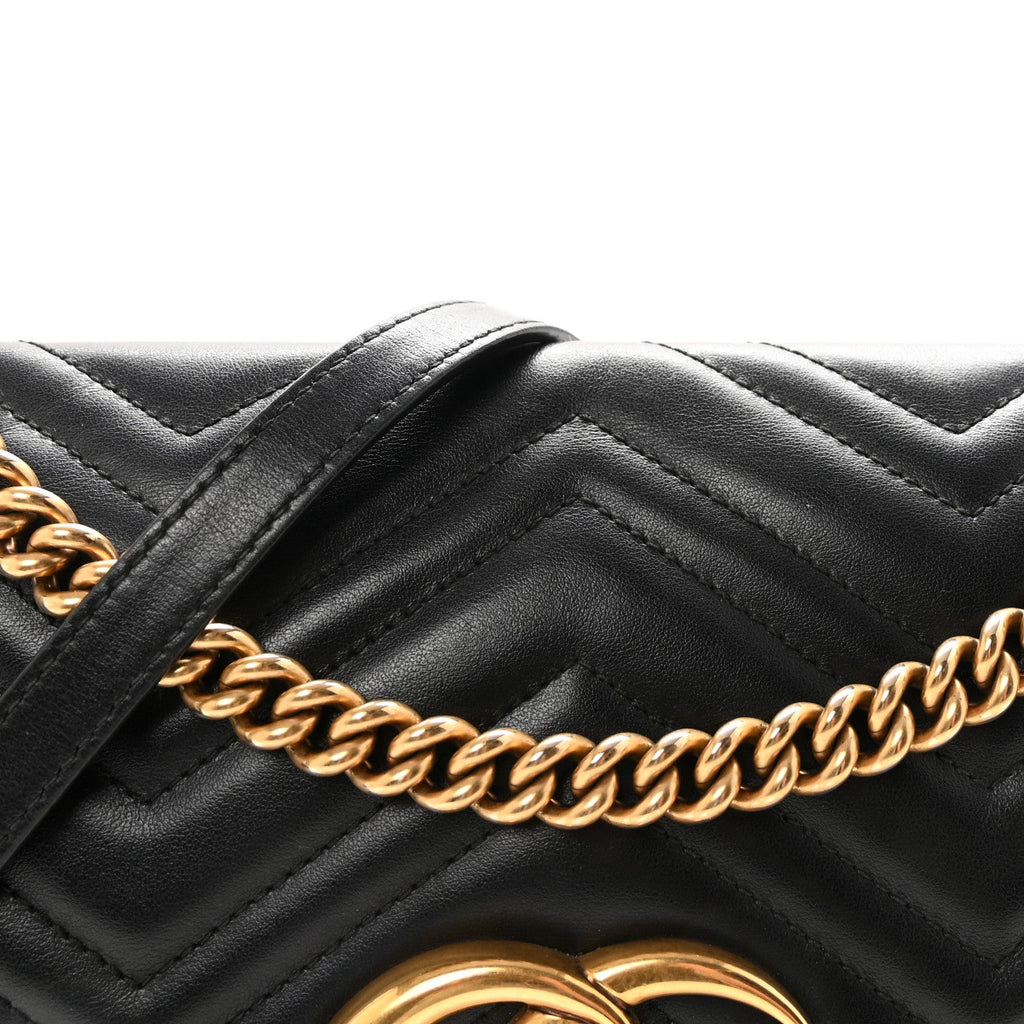 Calfskin Matelasse Medium GG Marmont Shoulder Bag Black