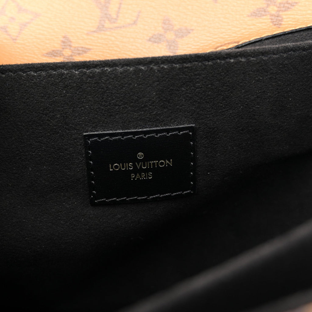 Reverse Monogram Pochette Metis