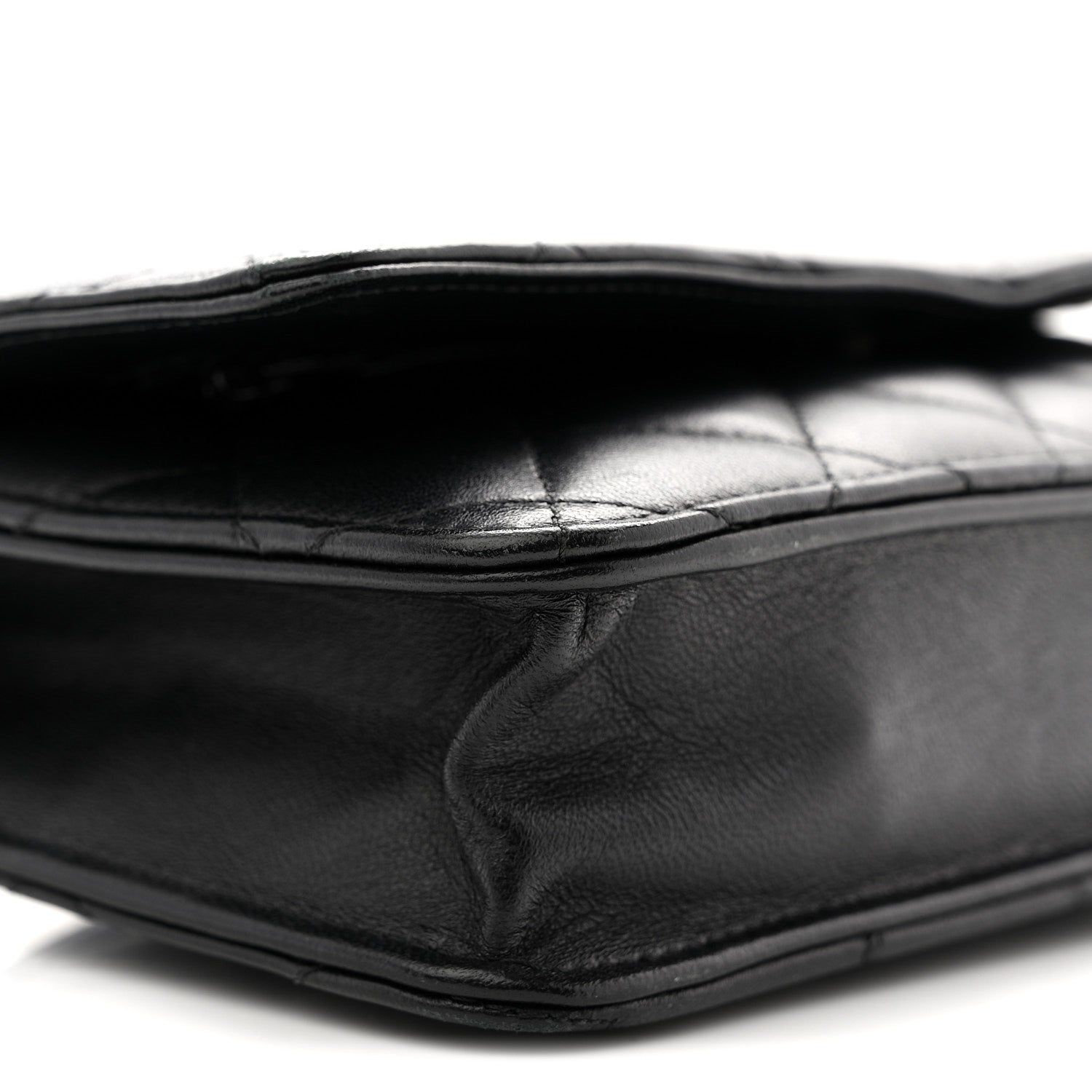 Lambskin Quilted Wallet On Chain WOC Black