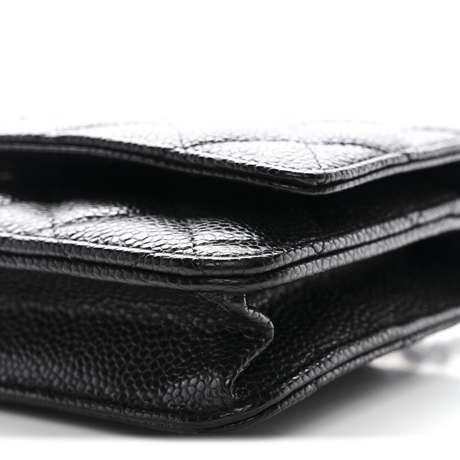 Caviar Quilted Wallet on Chain WOC Black