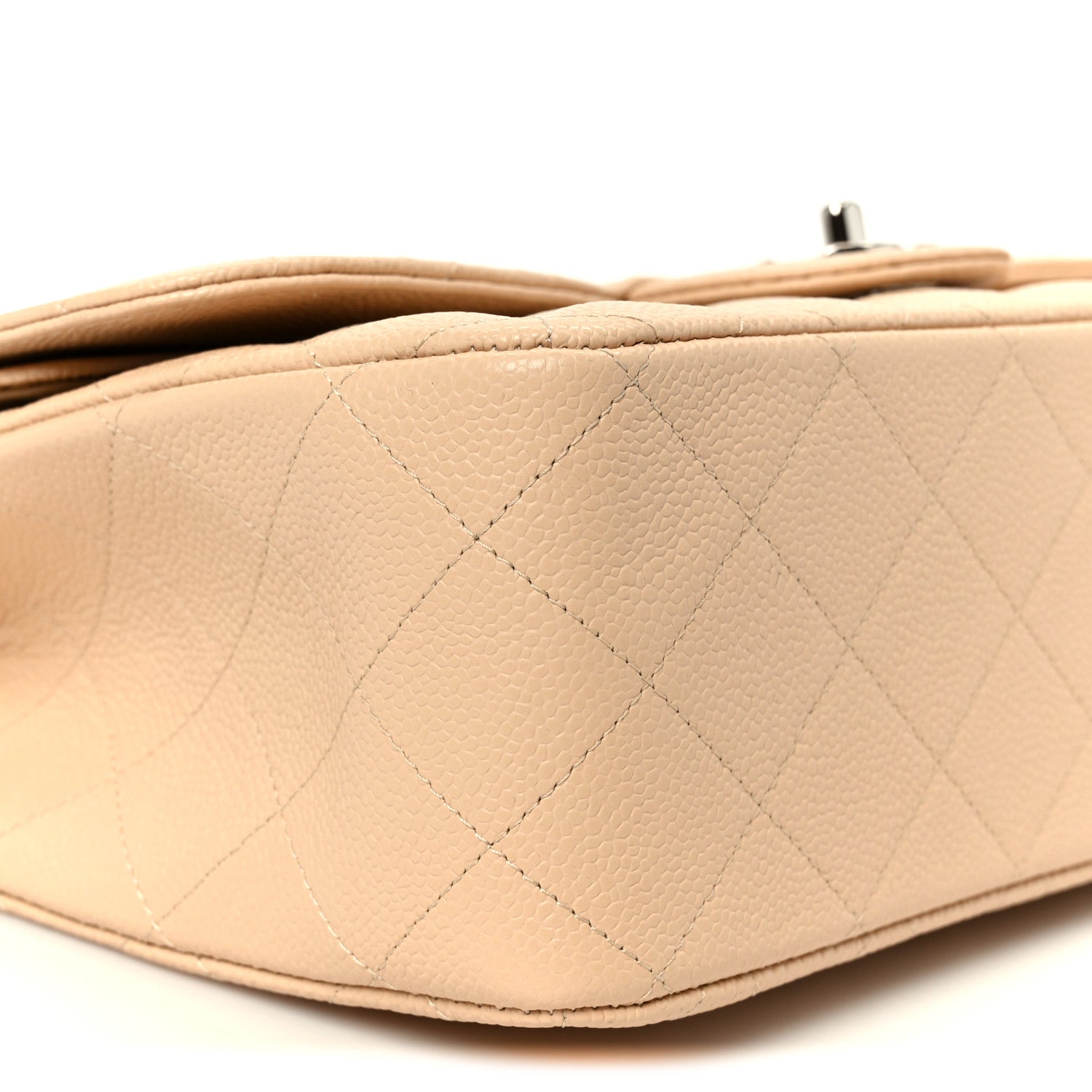 Caviar Quilted Jumbo Double Flap Beige Clair