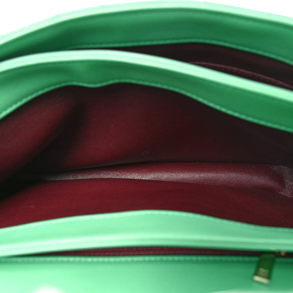 Lambskin Quilted Medium Trendy CC Flap Dual Handle Bag Green