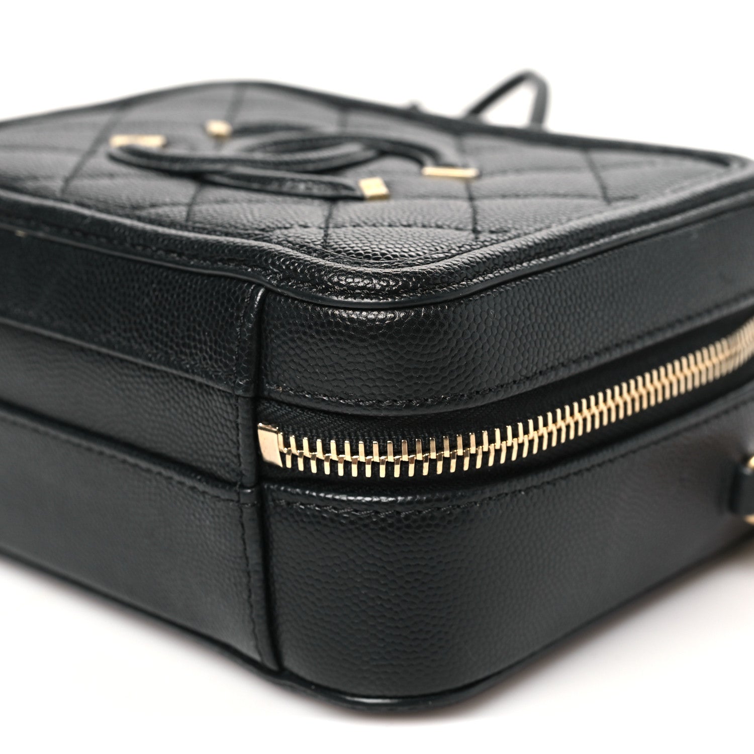 Caviar Quilted Small CC Filigree Vanity Case Black