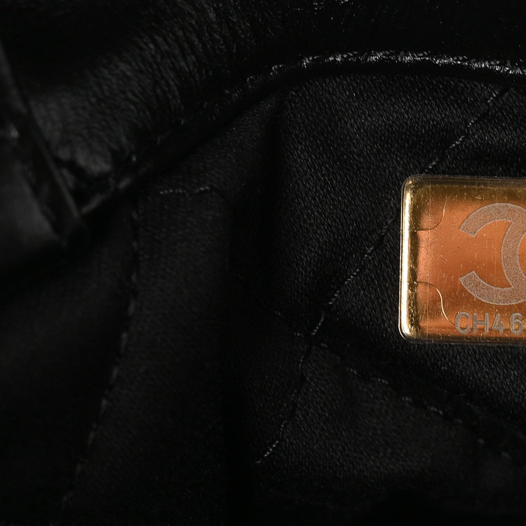 Shiny Calfskin Quilted Chanel 22 Backpack Black