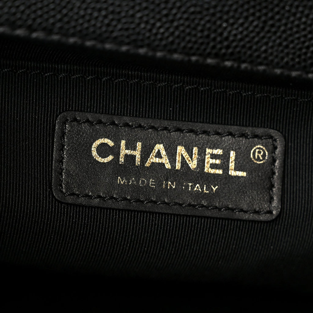 Caviar Quilted Medium Boy Flap Black