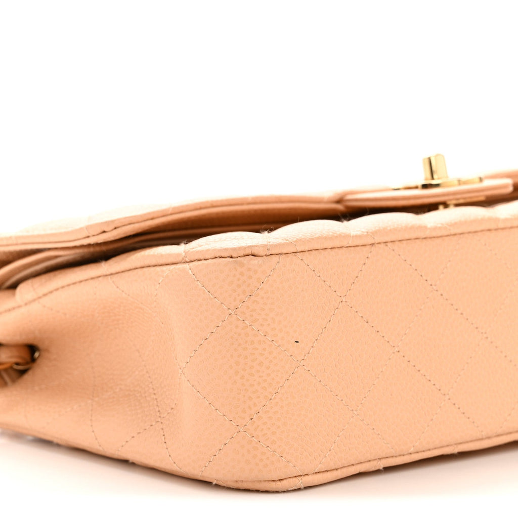 Caviar Quilted Medium Double Flap Beige Clair