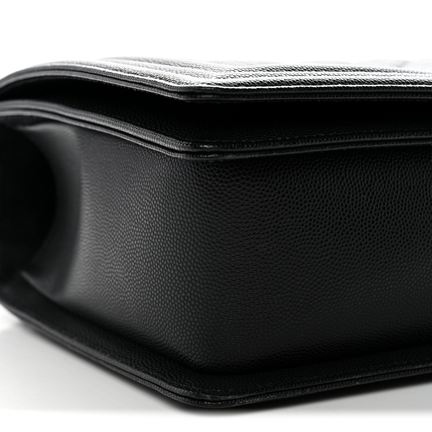 Caviar Quilted New Medium Boy Flap Black