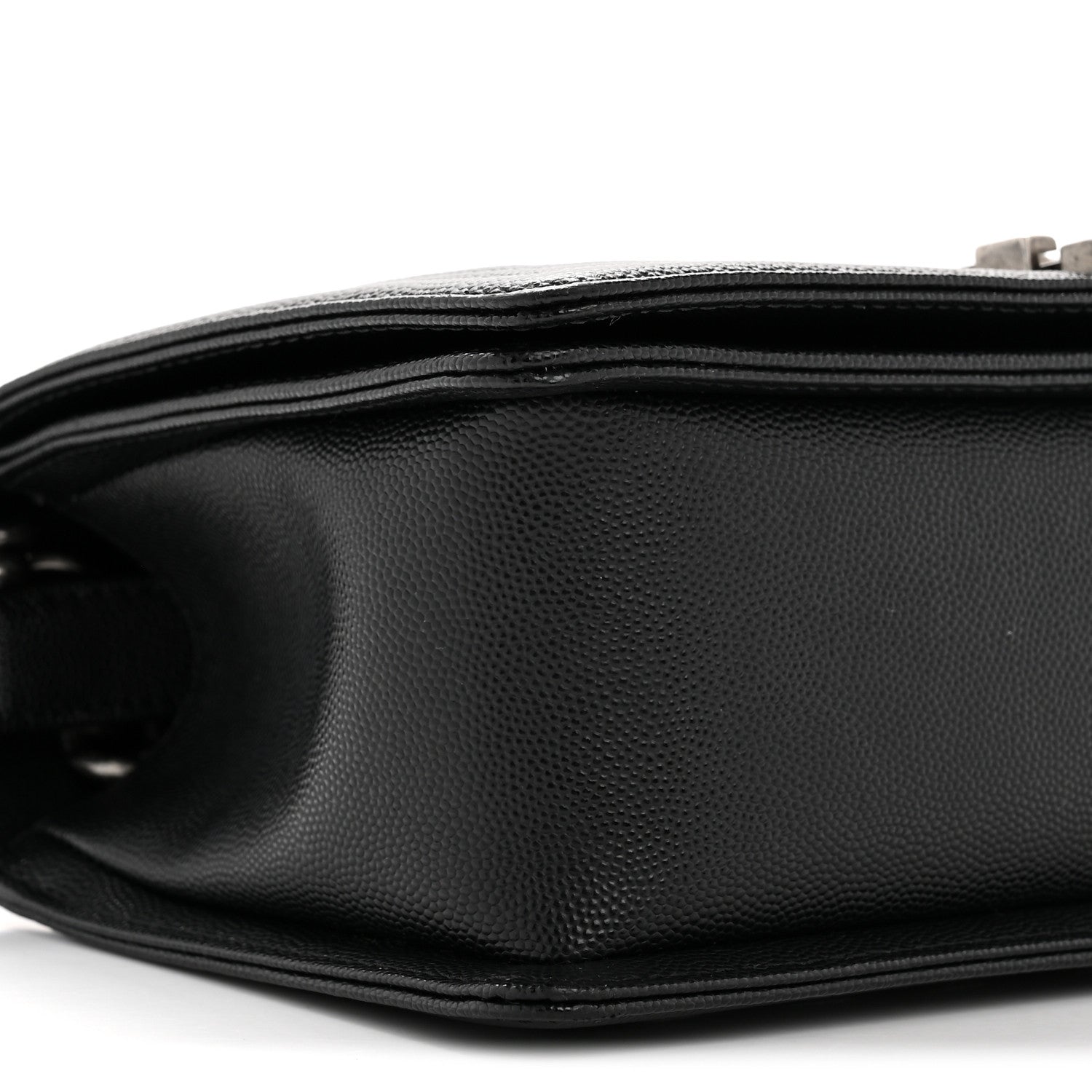 Caviar Quilted Medium Boy Flap Black