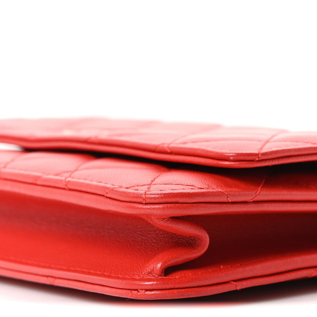 Lambskin Quilted Wallet On Chain WOC Red