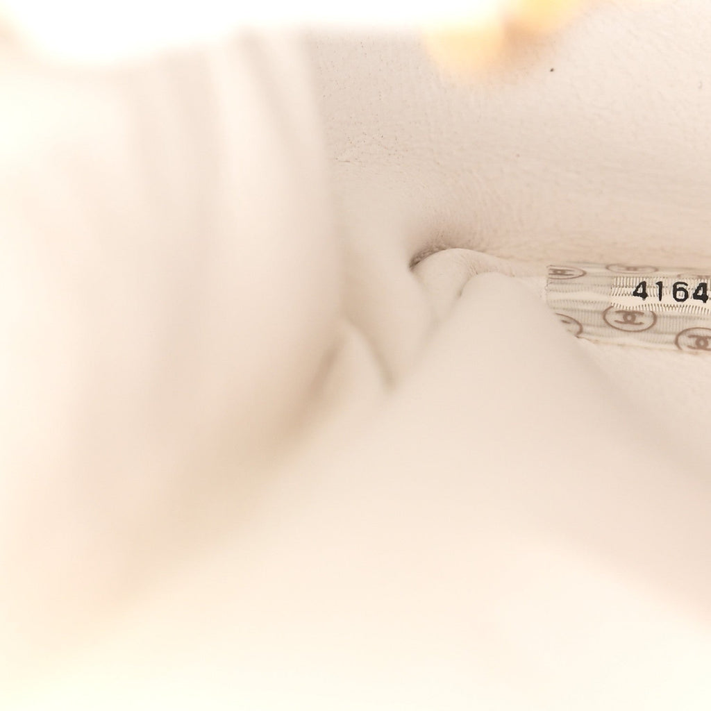 Lizard Small Double Flap White