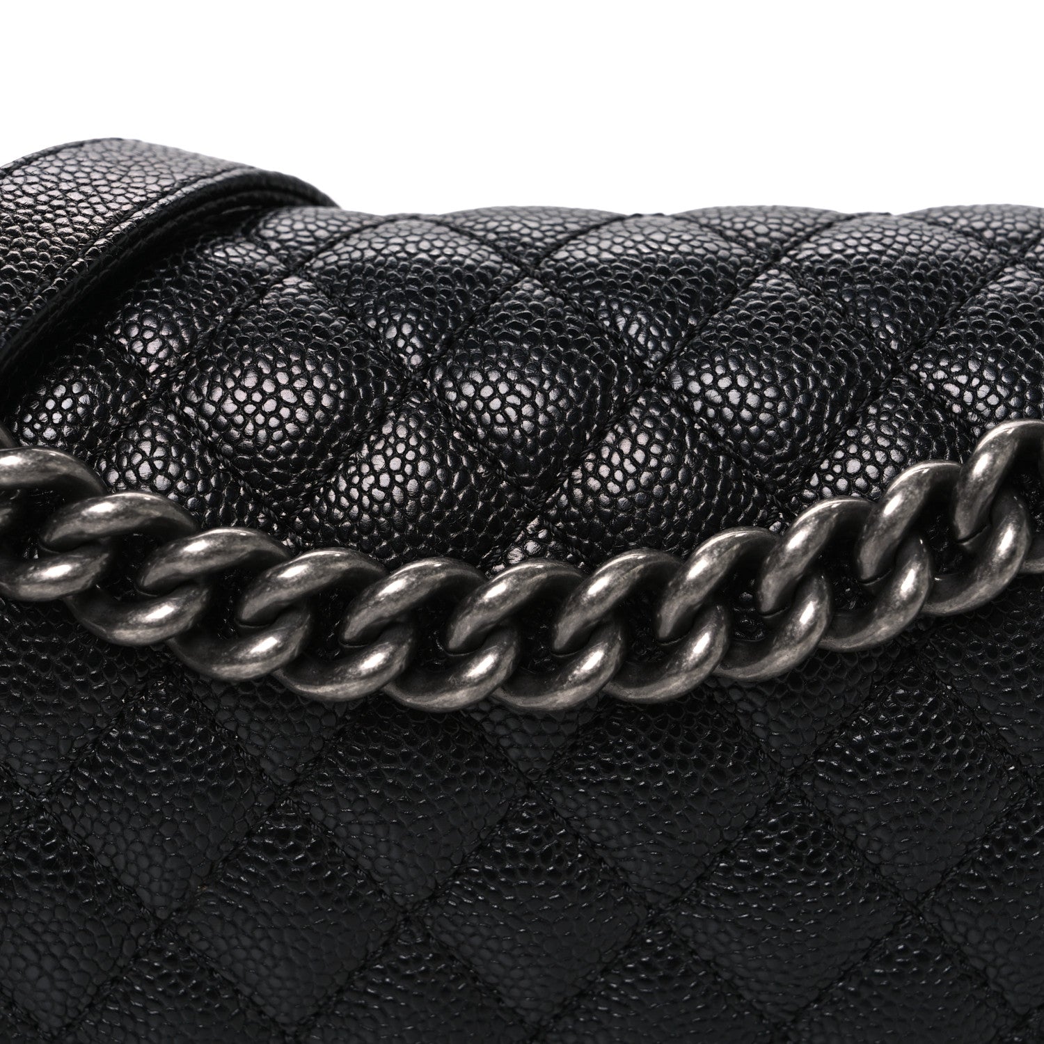 Caviar Quilted Medium Boy Flap Black