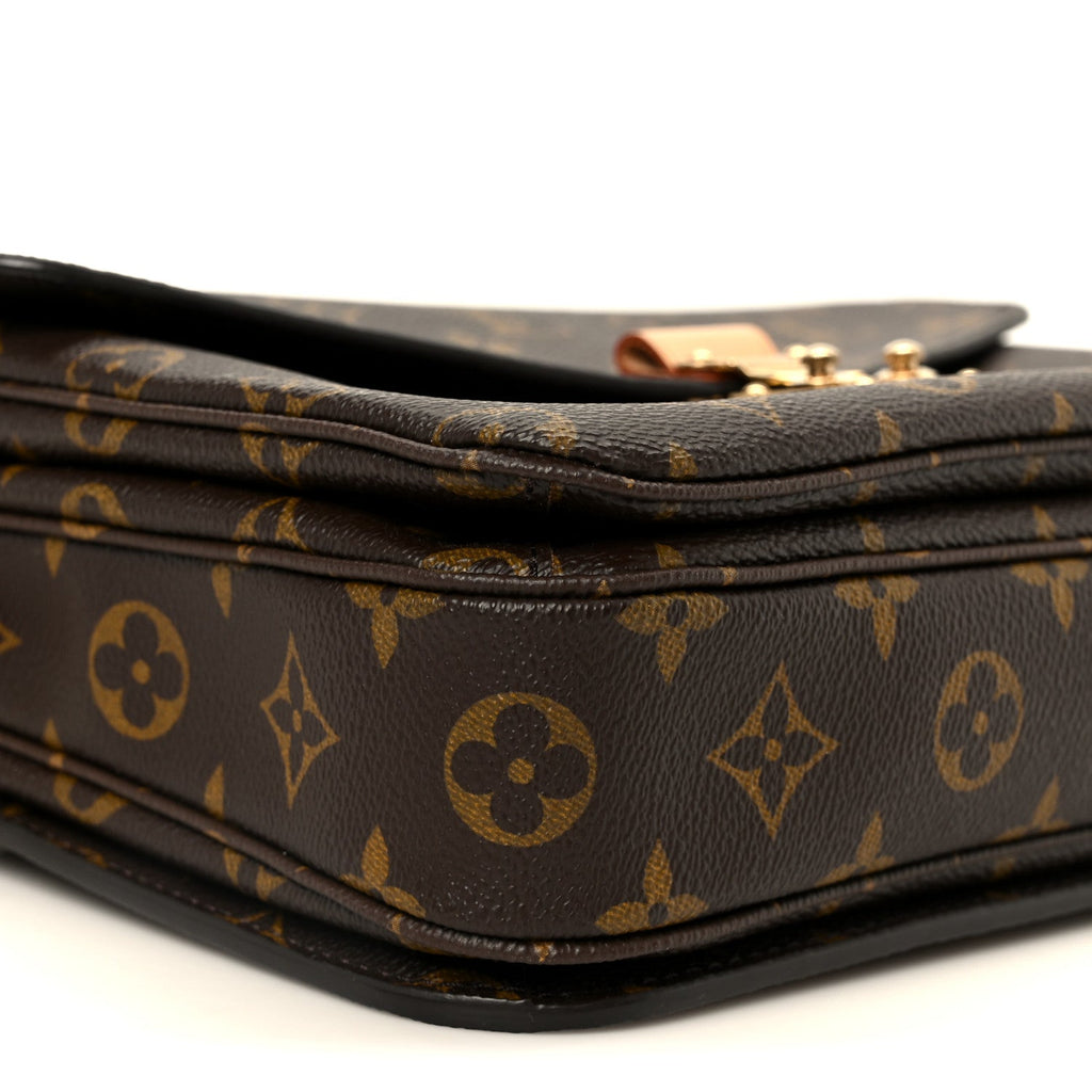 Monogram Pochette Metis