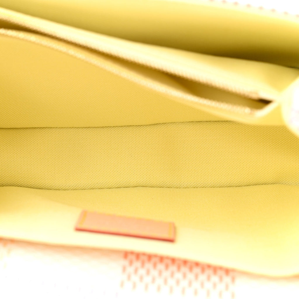 Damier Giant Pochette Metis East West Peach