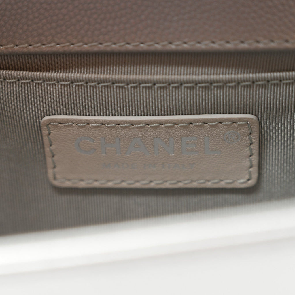 Metallic Caviar Chevron Quilted Medium Boy Flap Silver