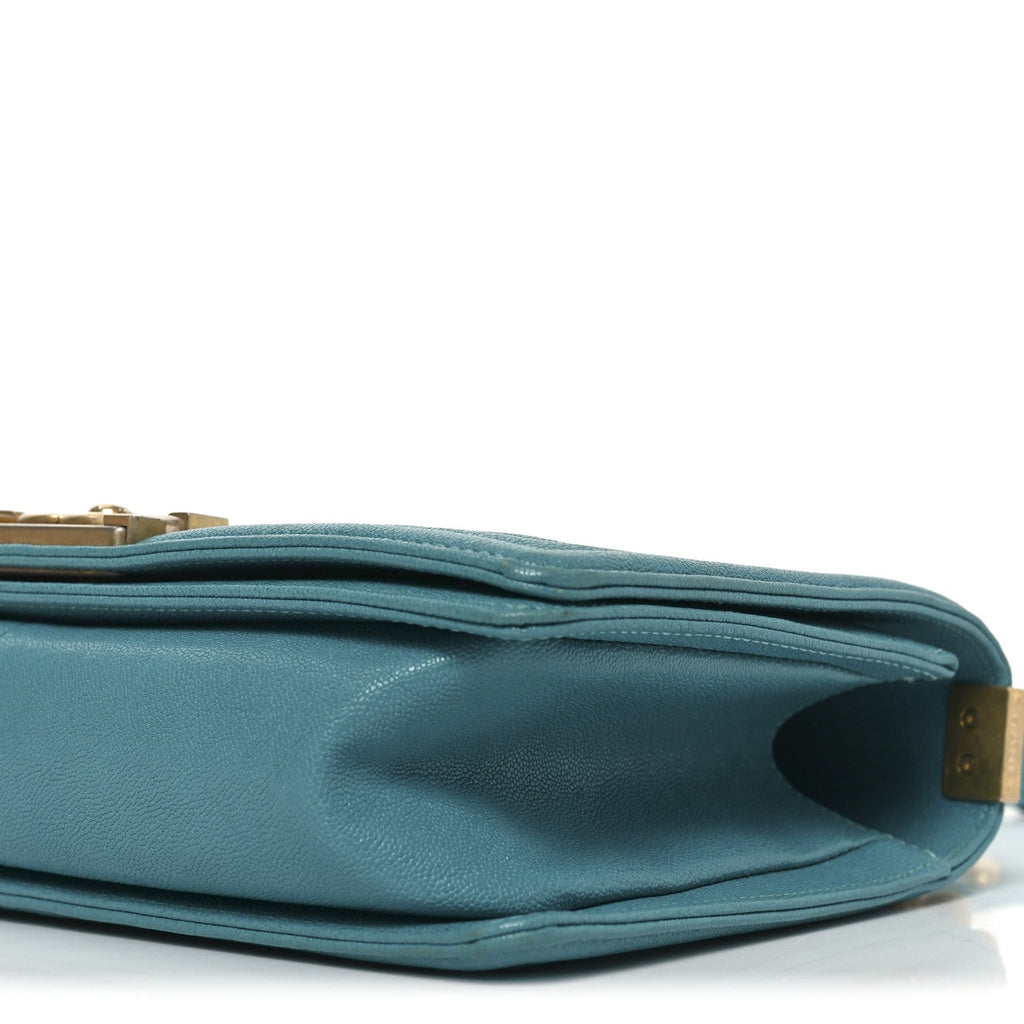 Caviar Quilted Medium Boy Flap Turquoise