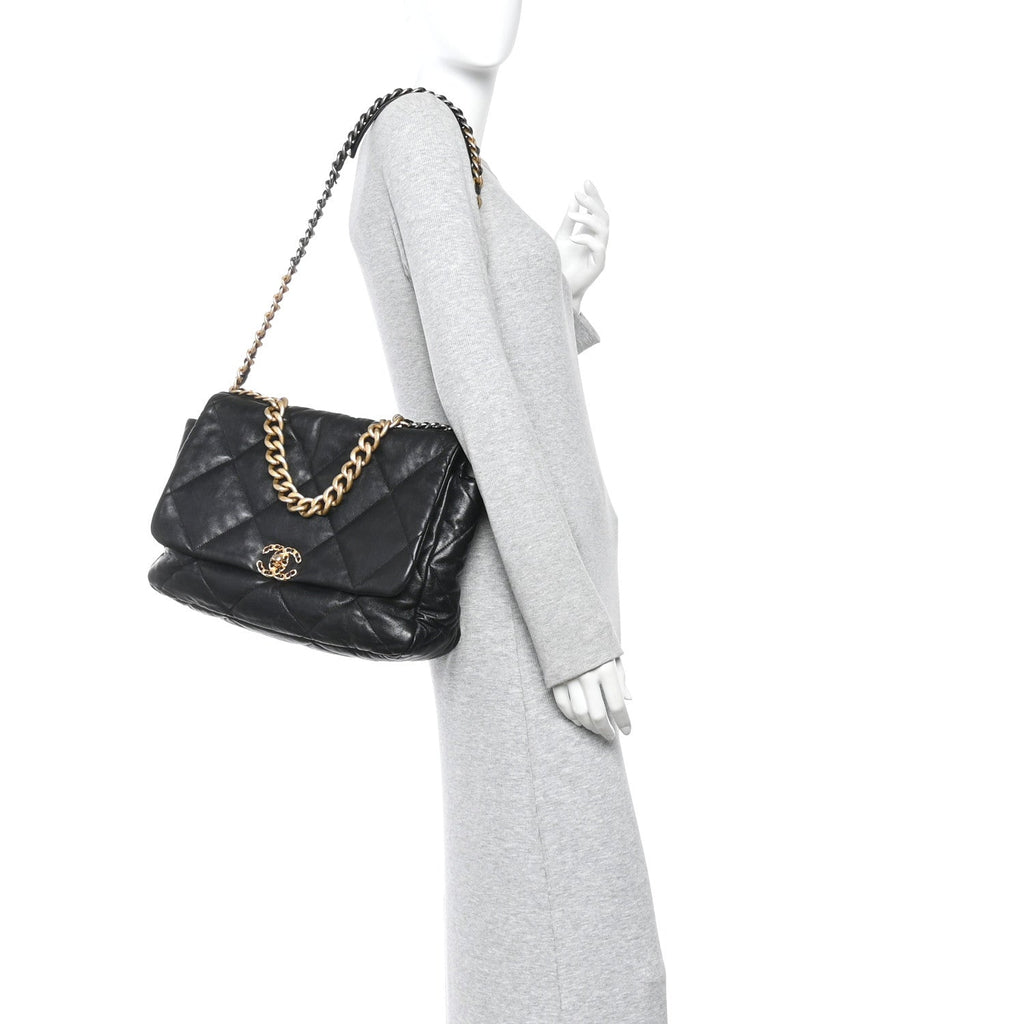 Goatskin Quilted Maxi Chanel 19 Flap Black