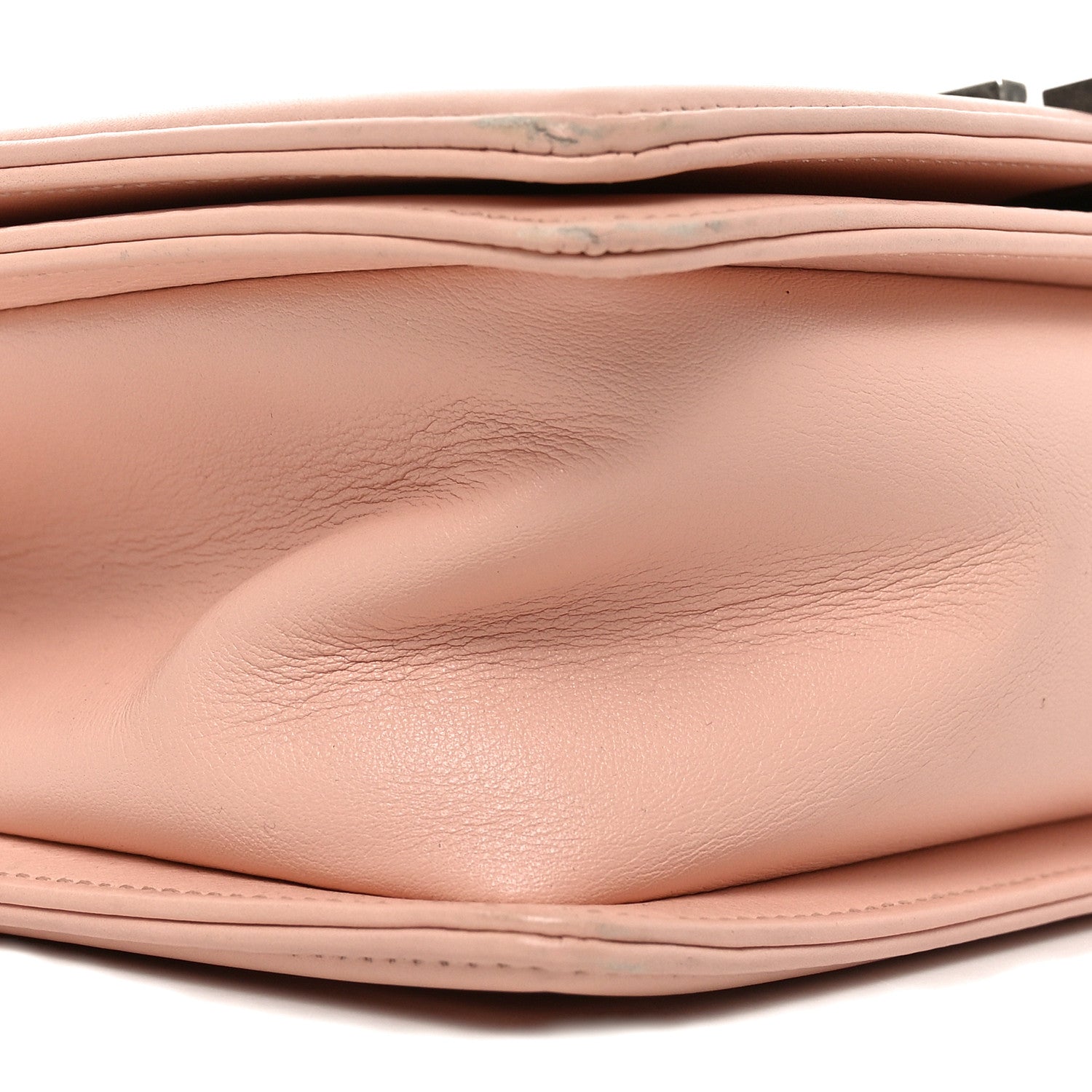 Lambskin Quilted Medium Boy Flap Light Pink