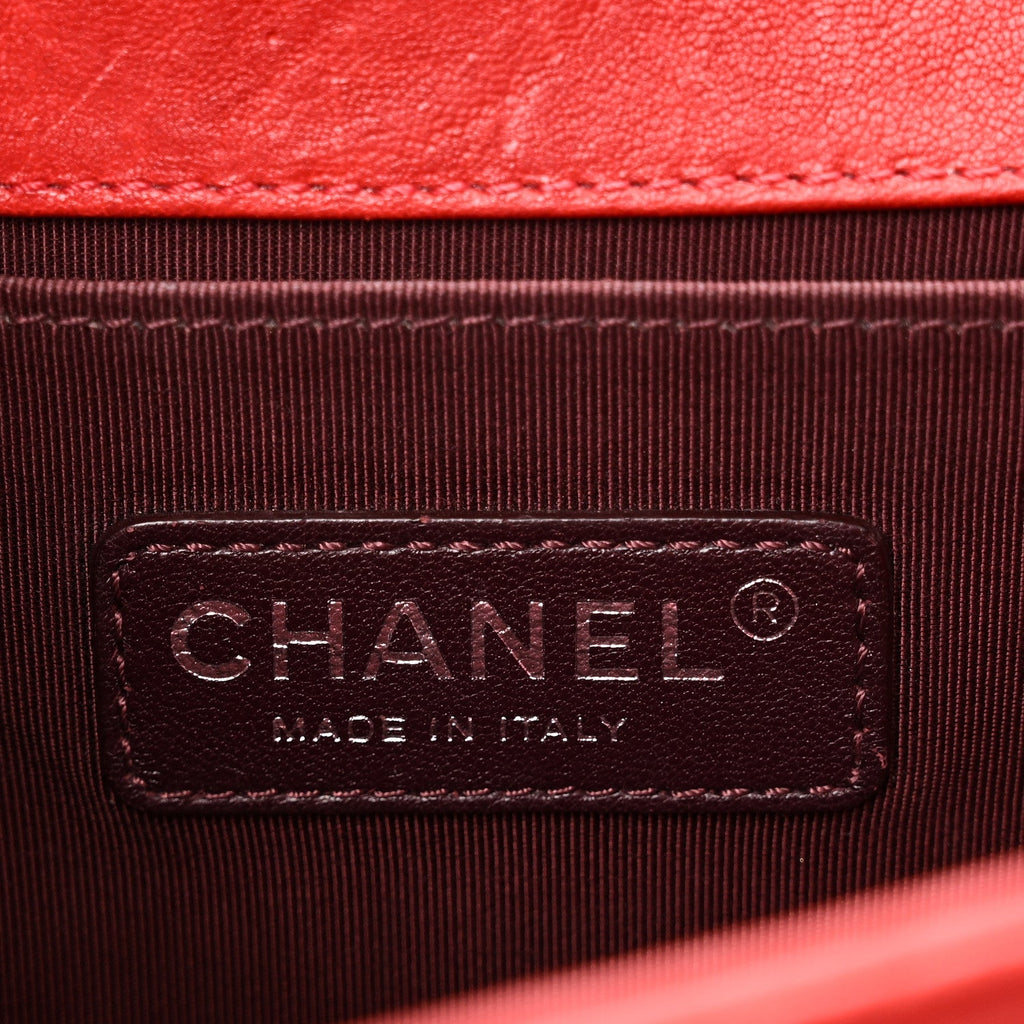 Crumpled Lambskin Small Studded Boy Flap Red