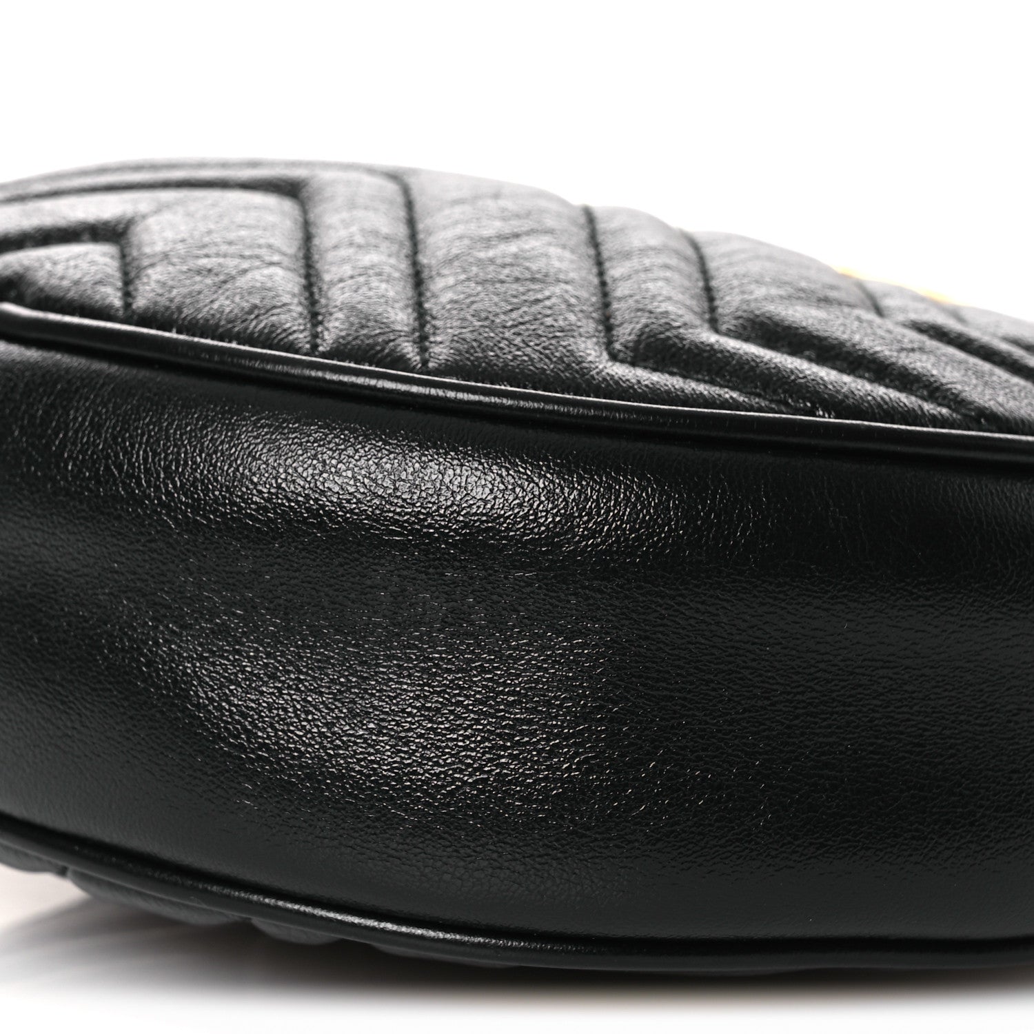 Azalea Calfskin Matelasse Heart Mini GG Marmont Round Shoulder Bag Black
