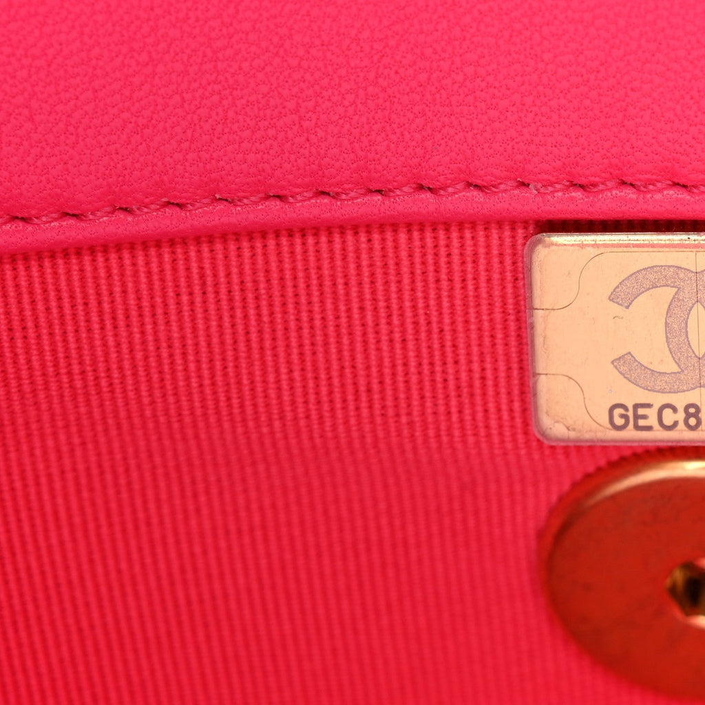 Lambskin Quilted Chanel 19 Hobo Pink