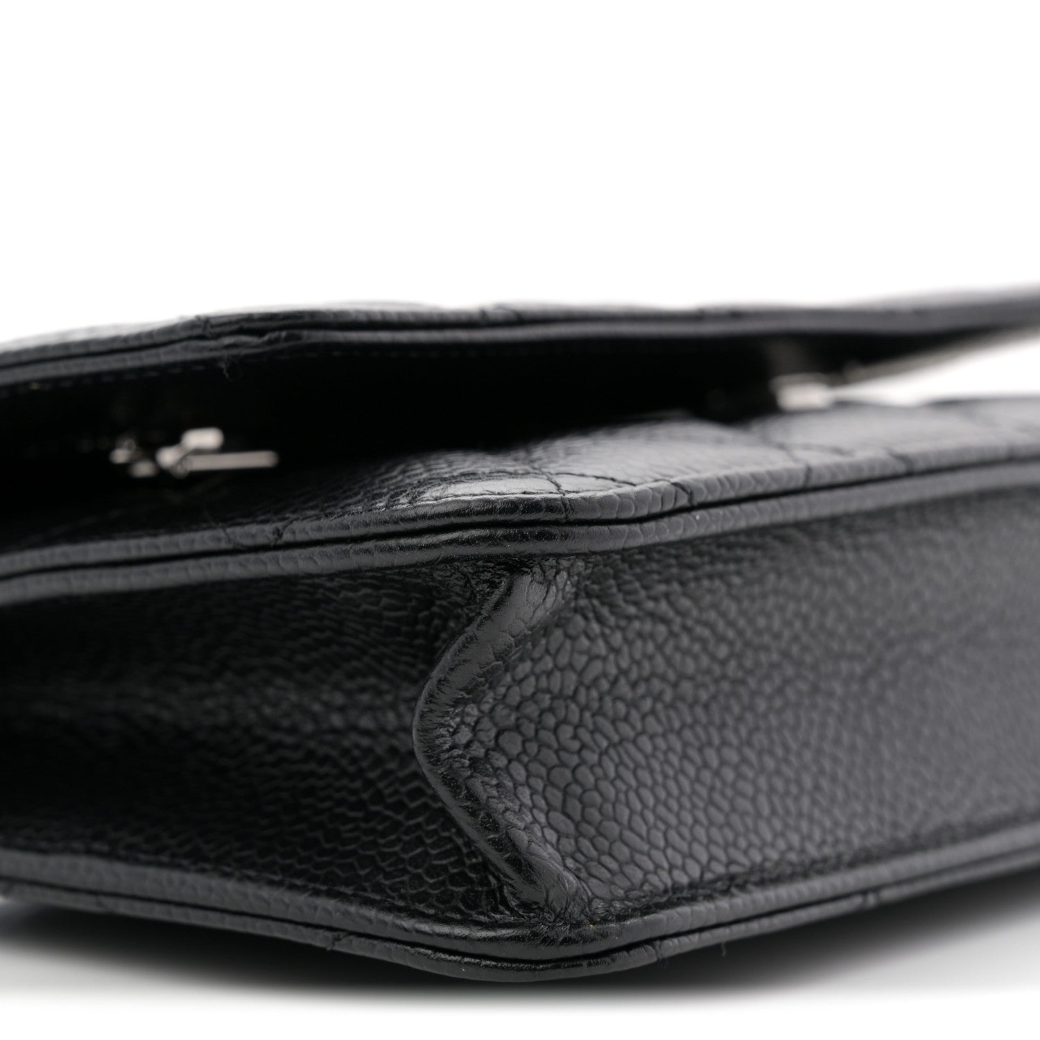 Caviar Quilted Wallet on Chain WOC Black