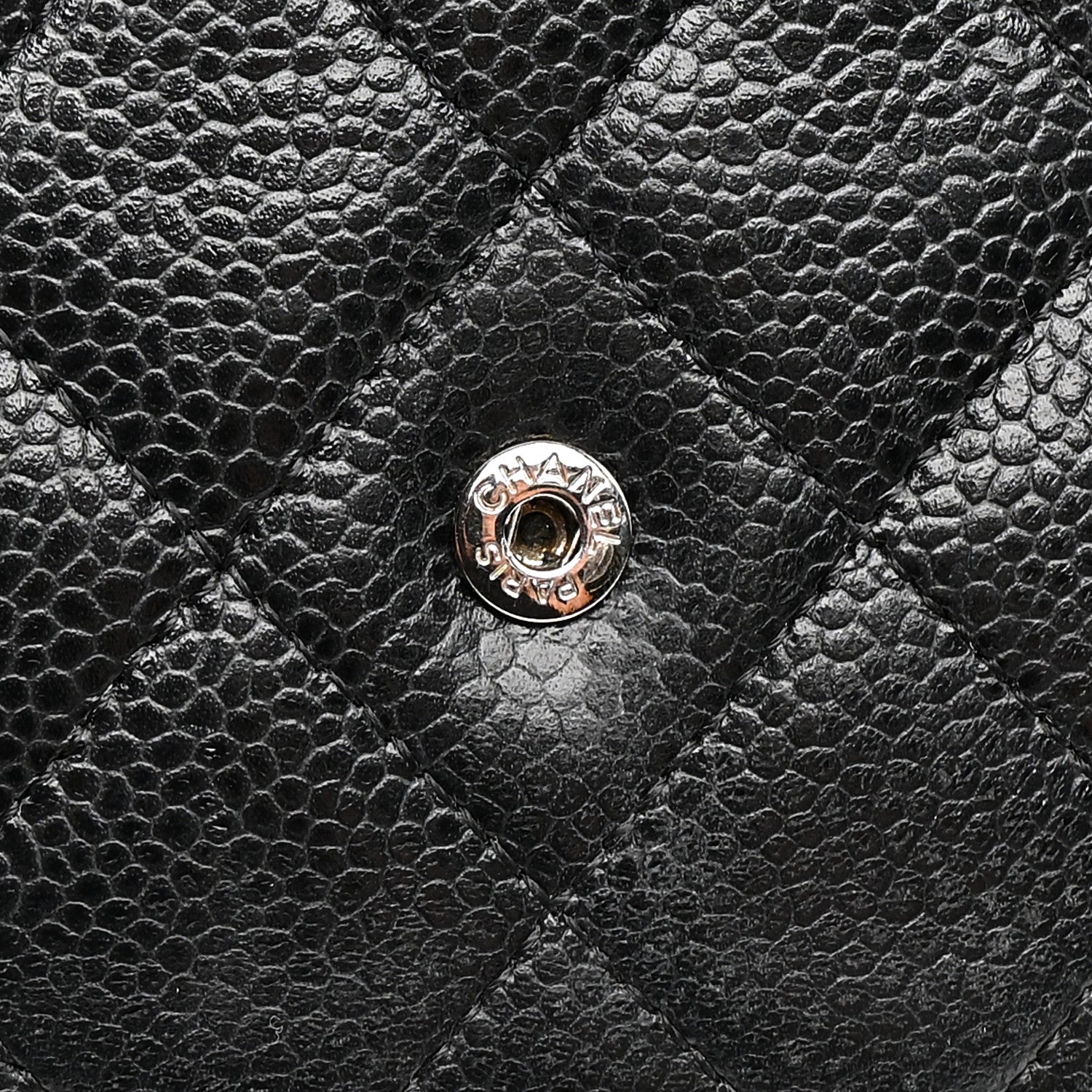 Caviar Quilted Wallet on Chain WOC Black