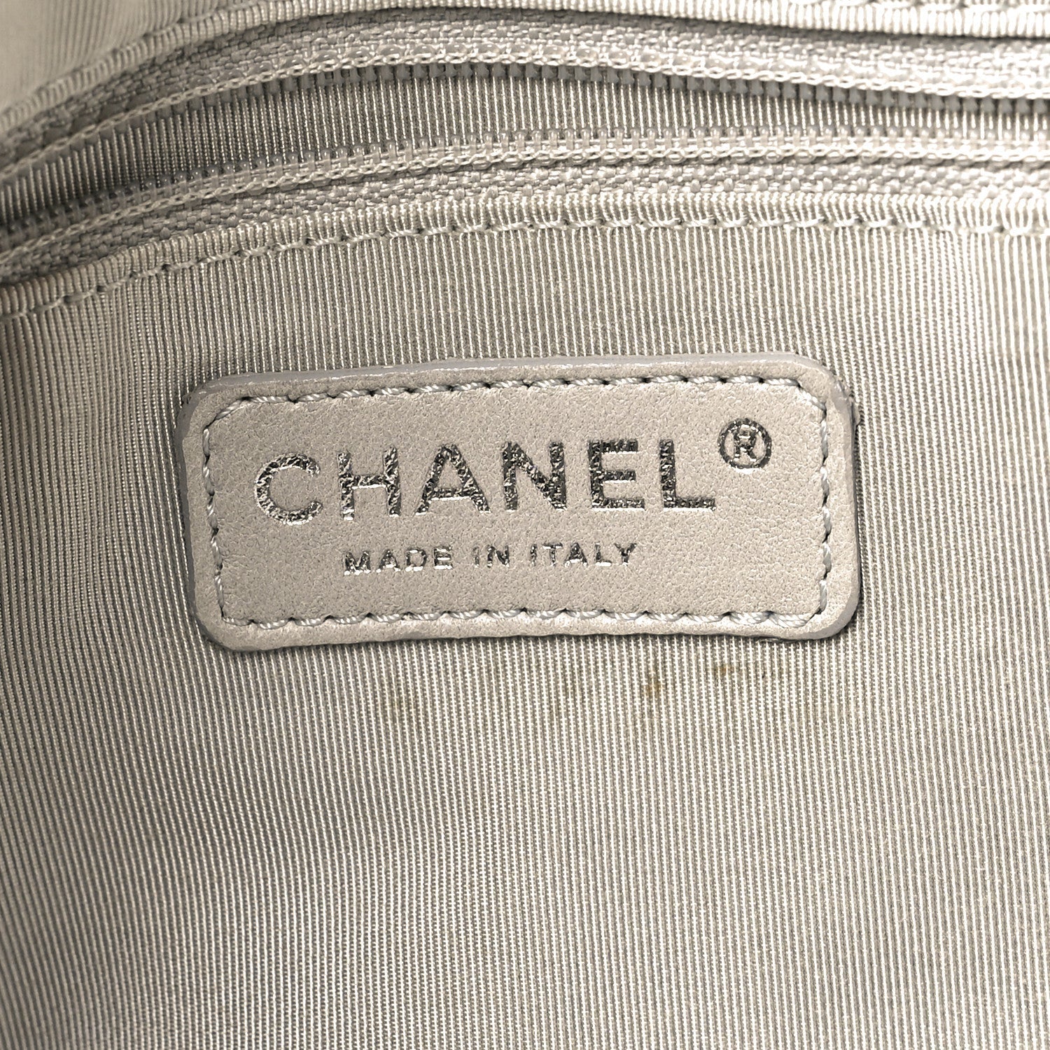 Nylon Quilted 2.55 Reissue Tote White Grey