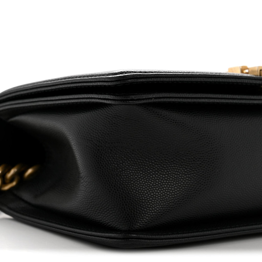 Caviar Quilted Medium Boy Flap Black