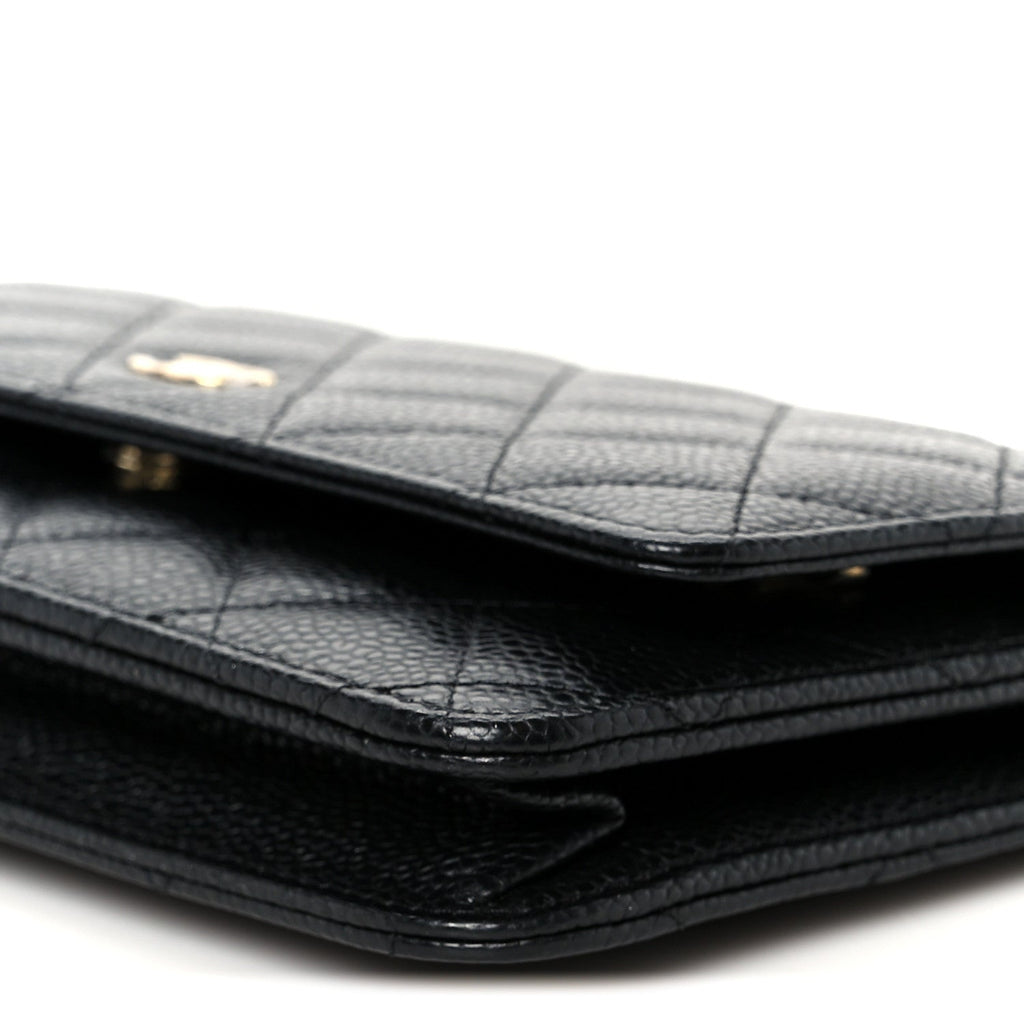 Caviar Quilted Wallet on Chain WOC Black