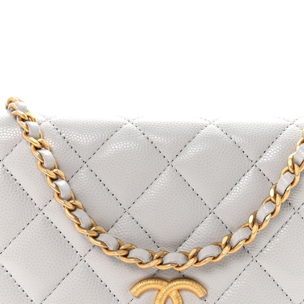 Caviar Quilted Textured CC Wallet on Chain WOC Grey