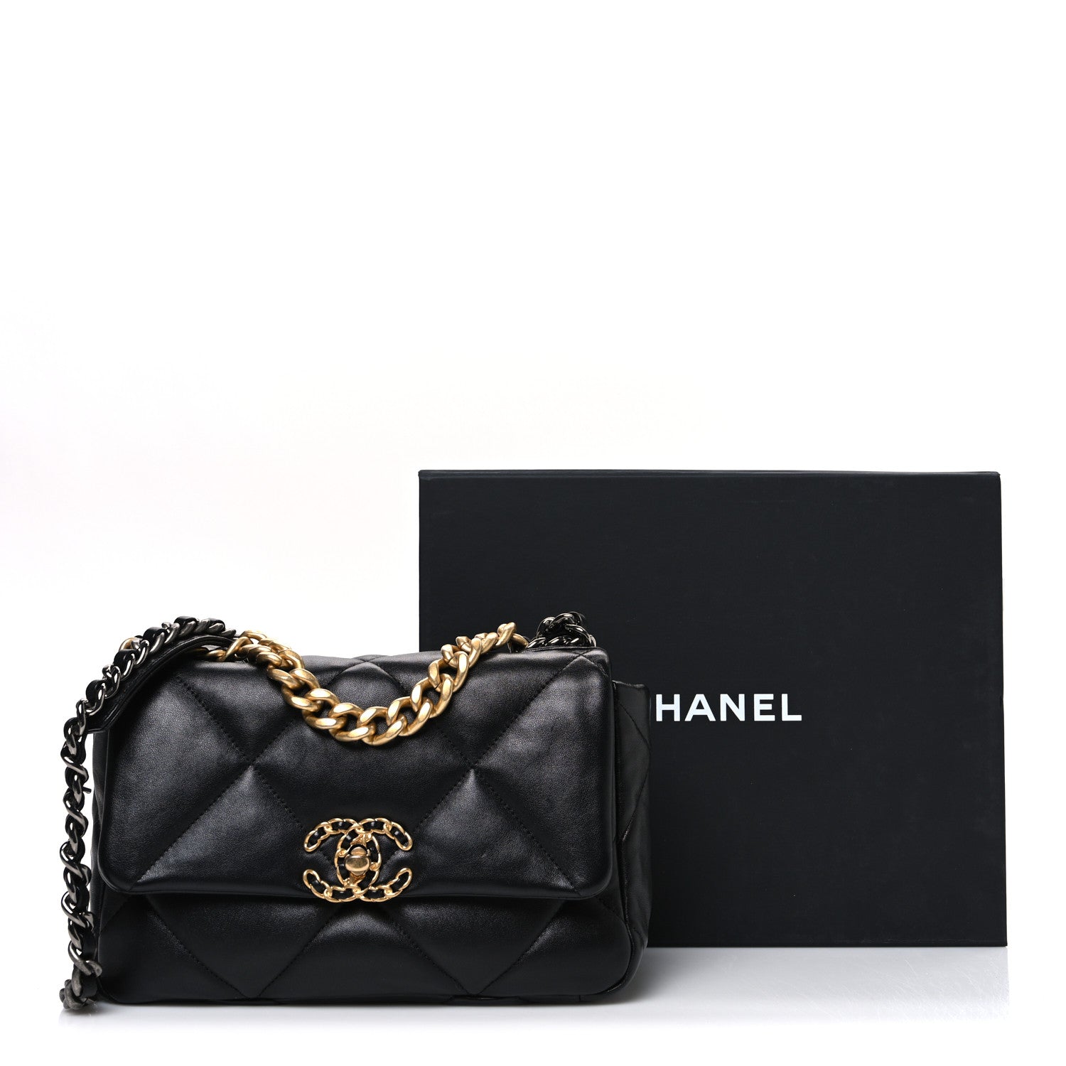 Lambskin Quilted Medium Chanel 19 Flap Black