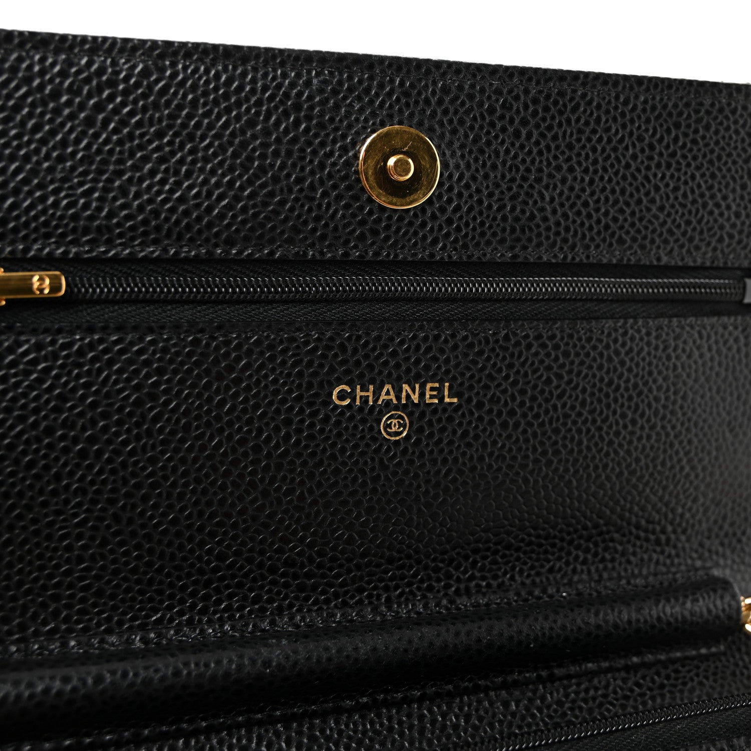 Caviar Quilted Wallet on Chain WOC Black