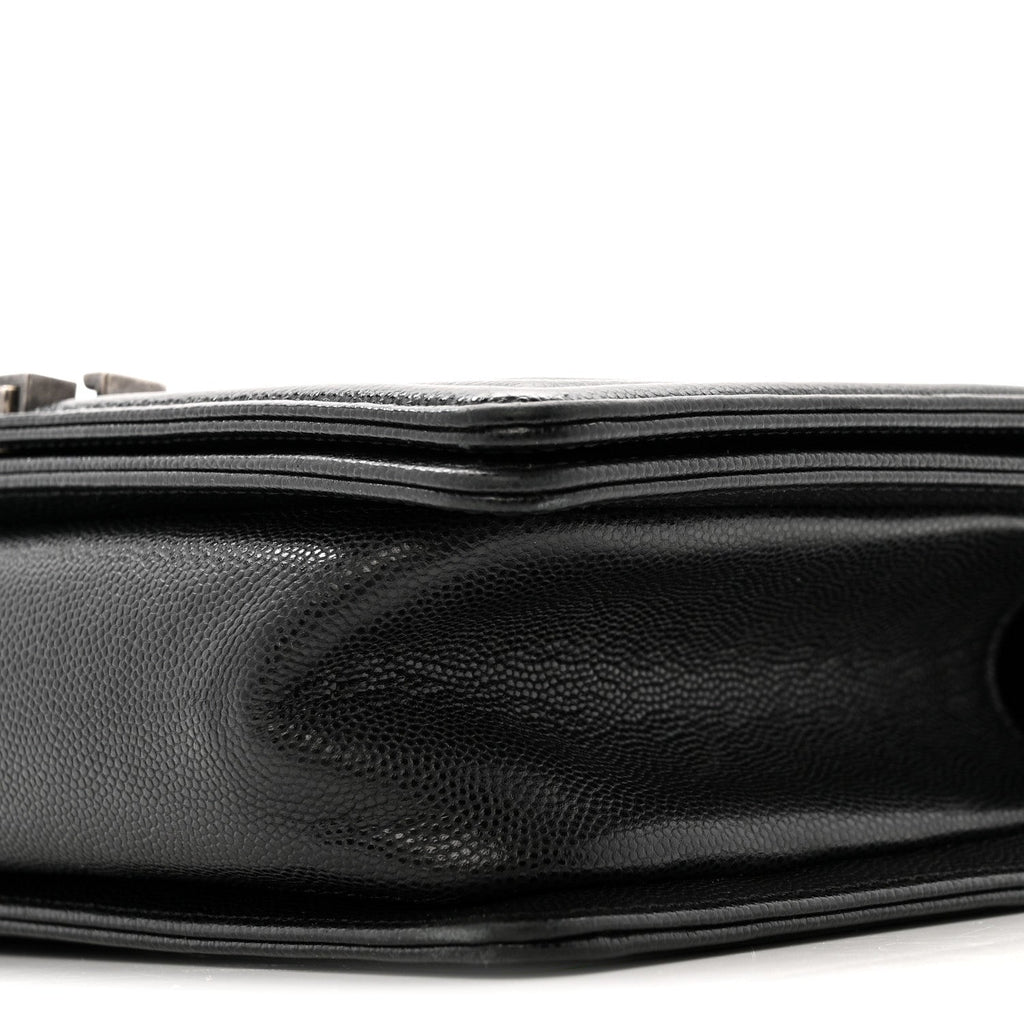Caviar Quilted Medium Boy Flap Black