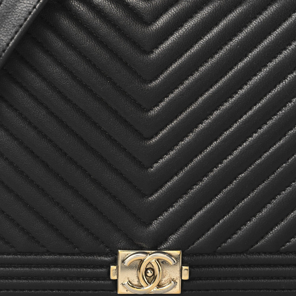 Lambskin Chevron Boy Wallet On Chain WOC Black
