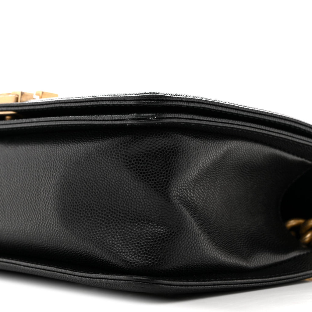 Caviar Quilted Medium Boy Flap Black
