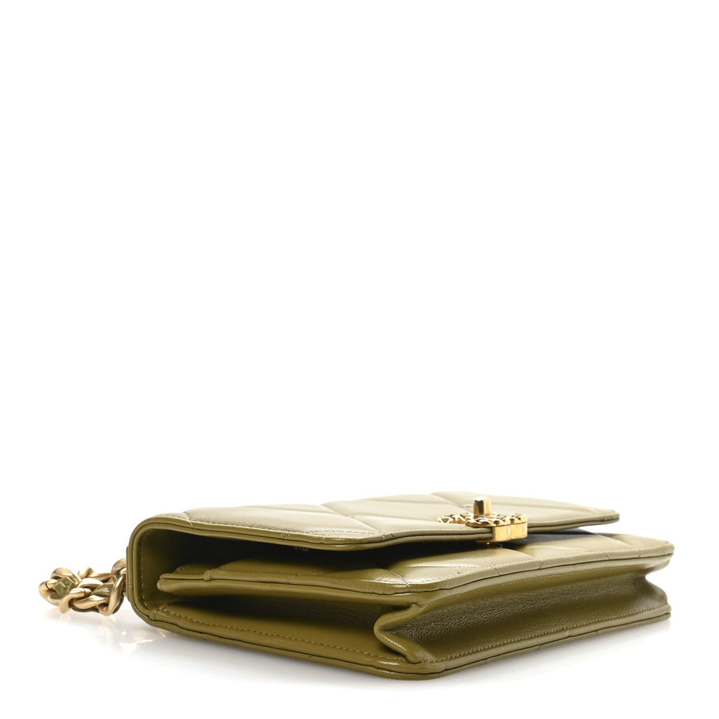 Lambskin Quilted Chanel 19 Wallet On Chain WOC Green