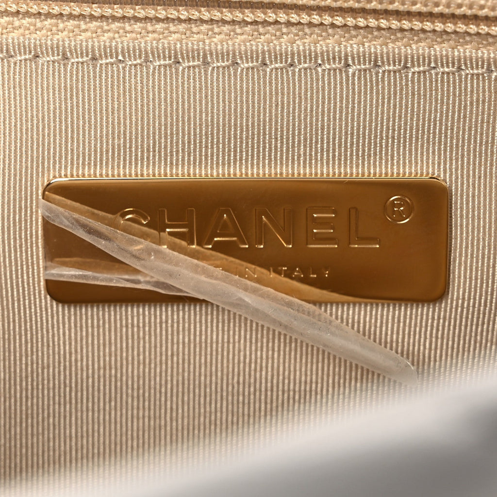 Goatskin Quilted Medium Chanel 19 Flap White