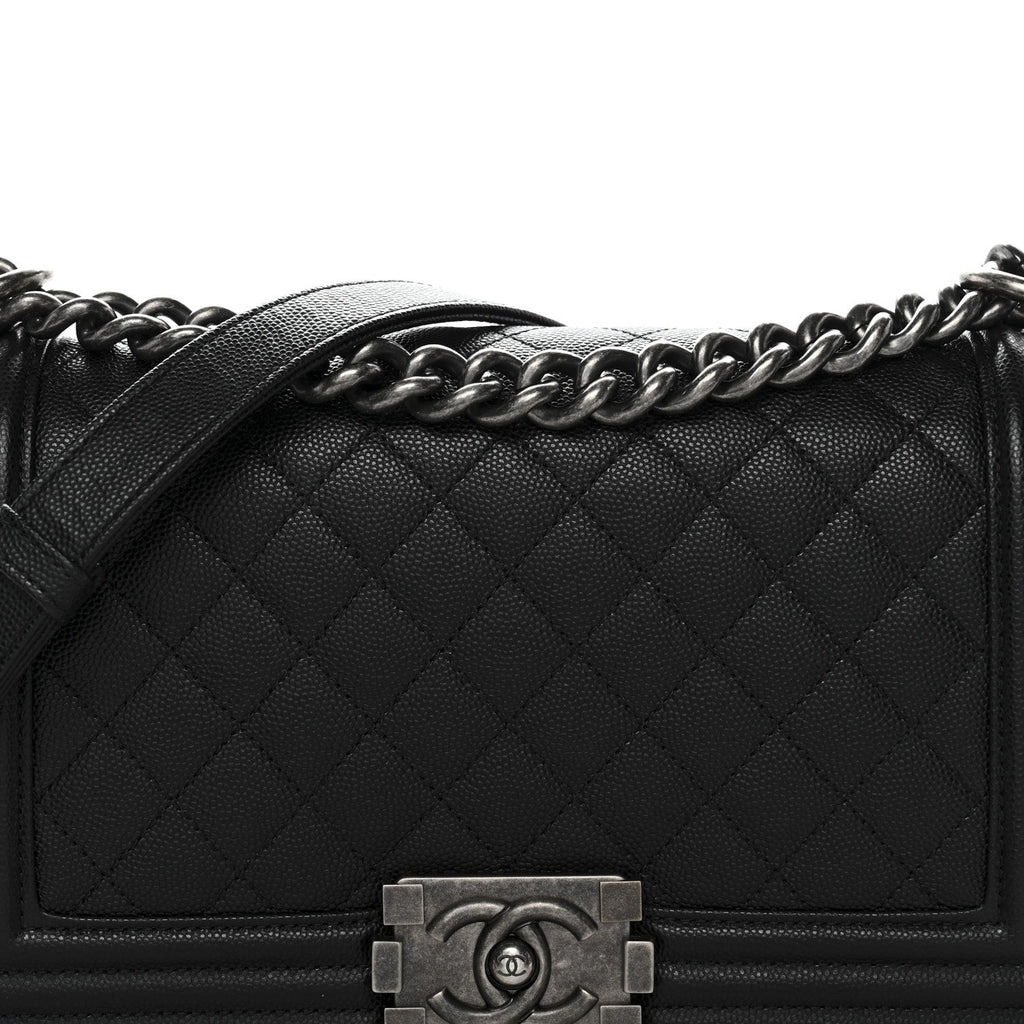 Caviar Quilted Medium Boy Flap Black