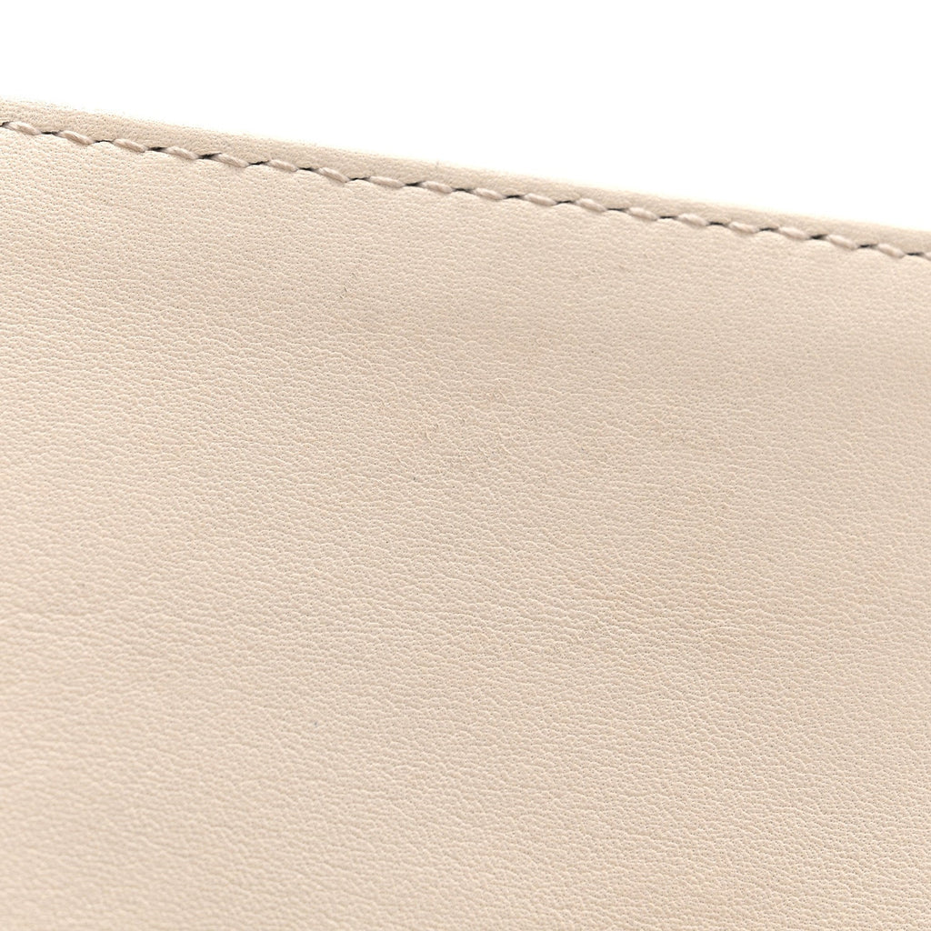 Calfskin Matelasse Small GG Marmont Shoulder Bag White