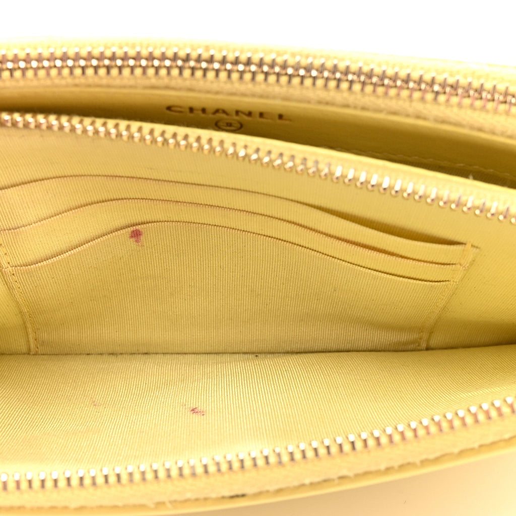 Caviar Quilted CC Filigree Clutch With Chain Yellow