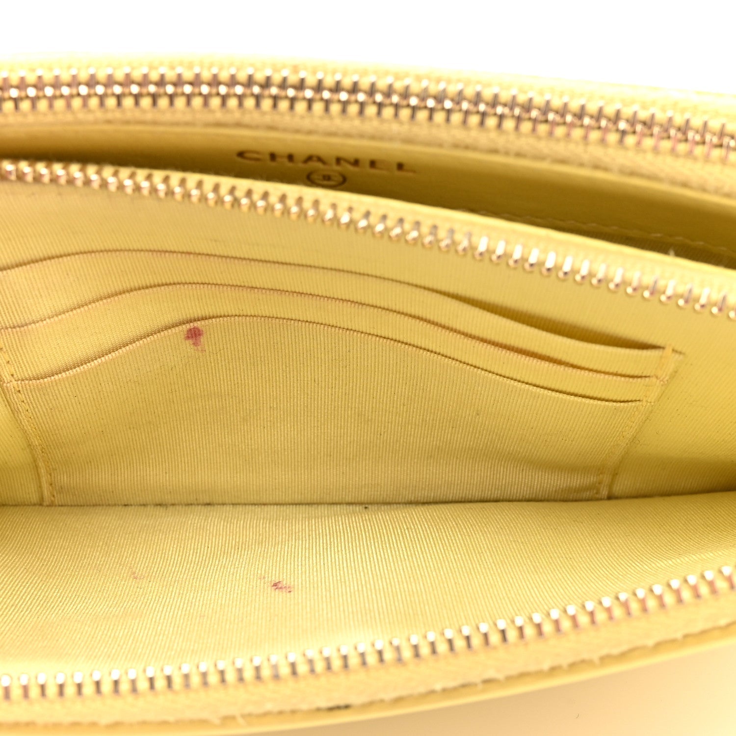 Caviar Quilted CC Filigree Clutch With Chain Yellow