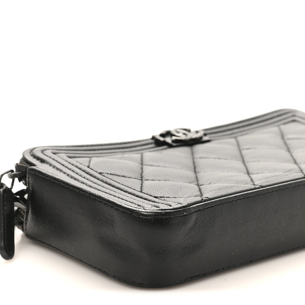 Lambskin Quilted Small Boy Clutch With Chain So Black