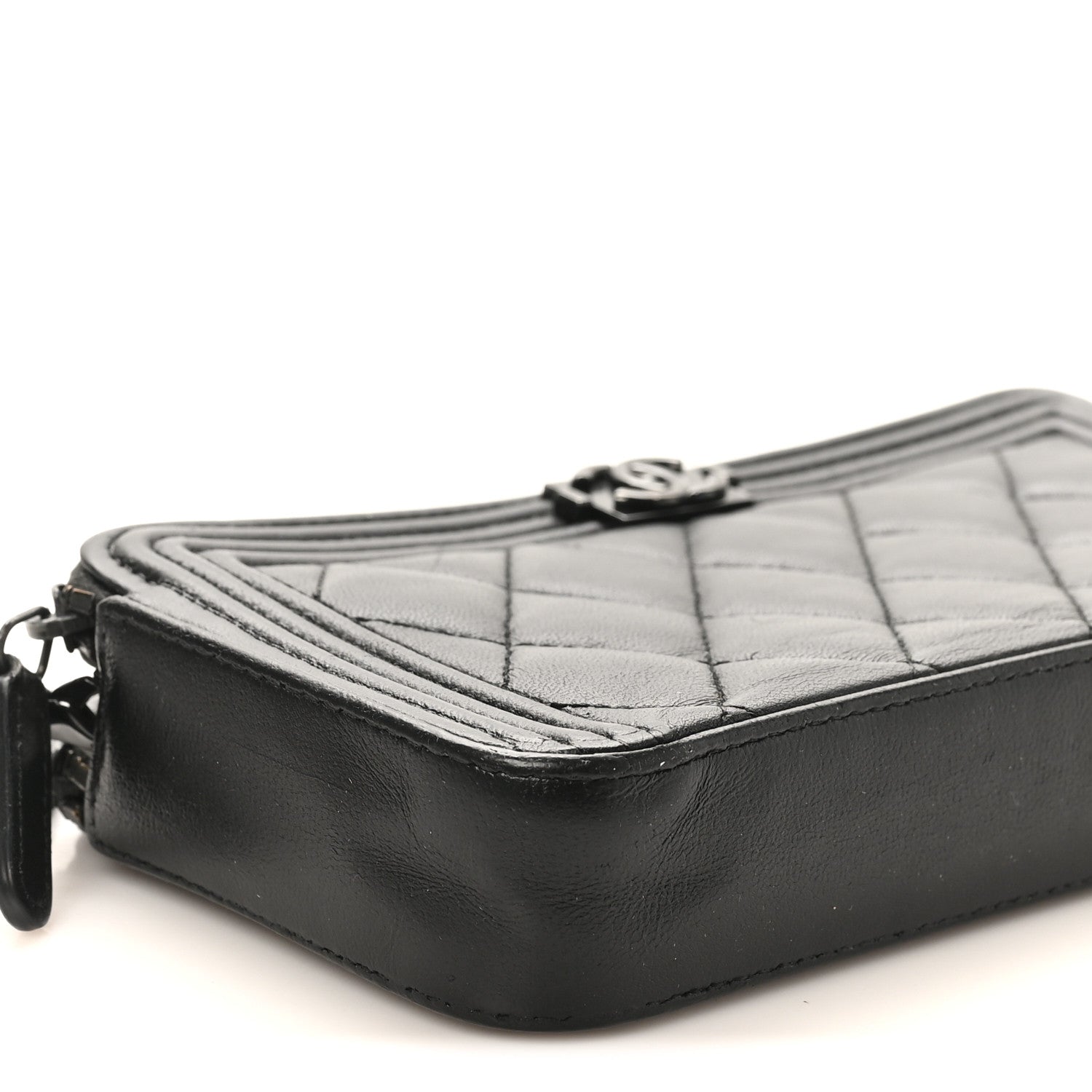 Lambskin Quilted Small Boy Clutch With Chain So Black