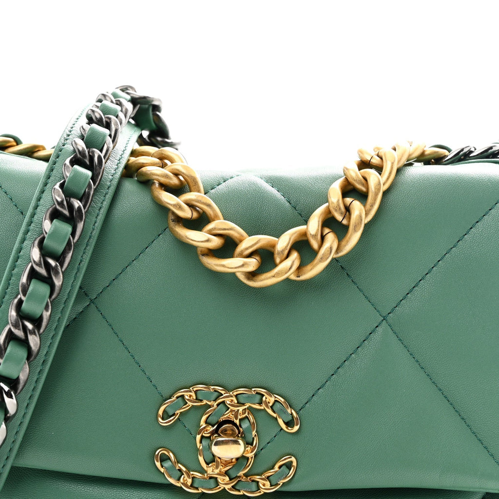 Lambskin Quilted Medium Chanel 19 Flap Green