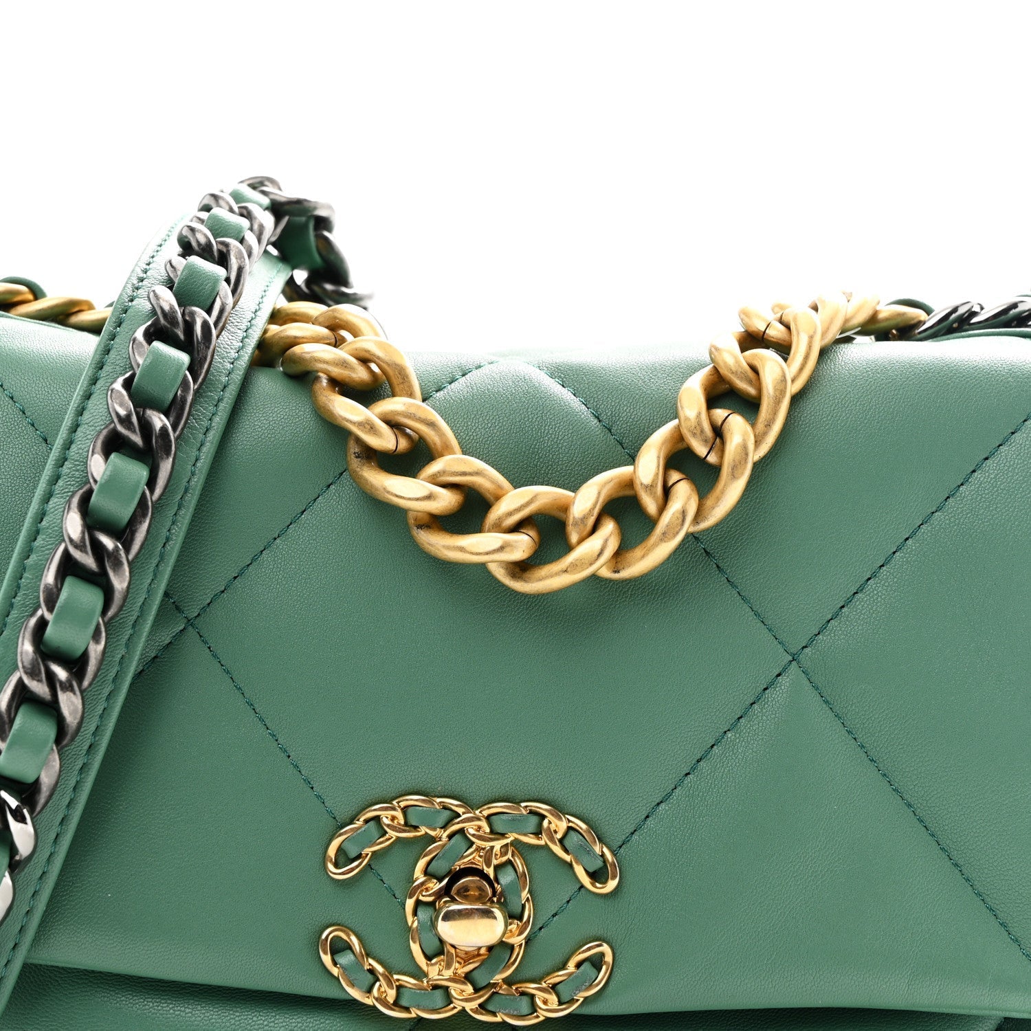 Lambskin Quilted Medium Chanel 19 Flap Green