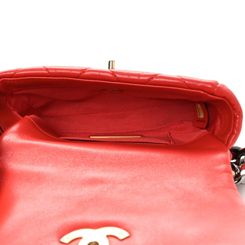 Lambskin Quilted Chanel 19 Waist Bag Red