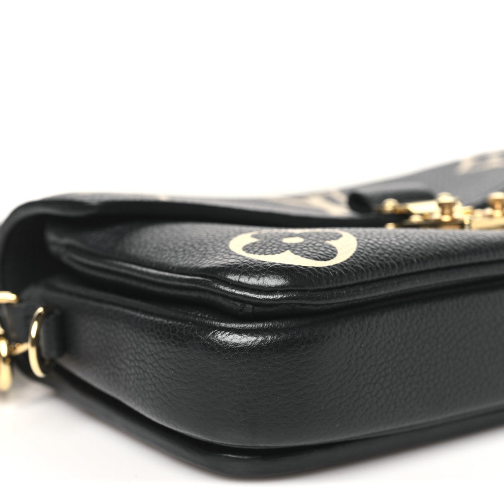 Empreinte Monogram Giant Pochette Metis East West Black Beige