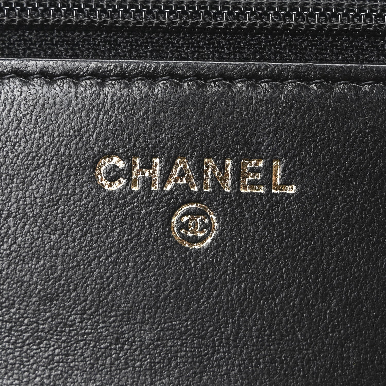 Lambskin Quilted Golden Class Wallet on Chain WOC Black